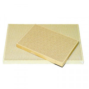 Ceramic soldering plate