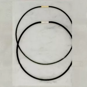 Kautschuk-Halsreifen